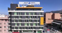 Le groupe AKDITAL, leader du secteur privé de la santé au Maroc, a inauguré son cinquième hôpital privé à Béni Mellal. Cet hôpital de 150 lits dispose d'équipements de pointe et d'un personnel qualifié, et offre une large gamme de soins, notamment en oncologie, cardiologie et maternité