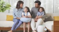 QNET lance le purificateur d'air antiviral HomePure Zayn pour protéger les familles contre les virus et les polluants. Il élimine 99,94 % des particules virales de l'air intérieur, y compris la variante Omicron du COVID-19.