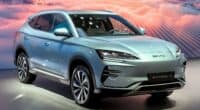 BYD lance son premier SUV hybride rechargeable au Maroc, le Seal U DM-i. Ce modèle performant et écologique offre un design moderne, un intérieur spacieux et une autonomie remarquable. Découvrez ses caractéristiques et son prix au Maroc.