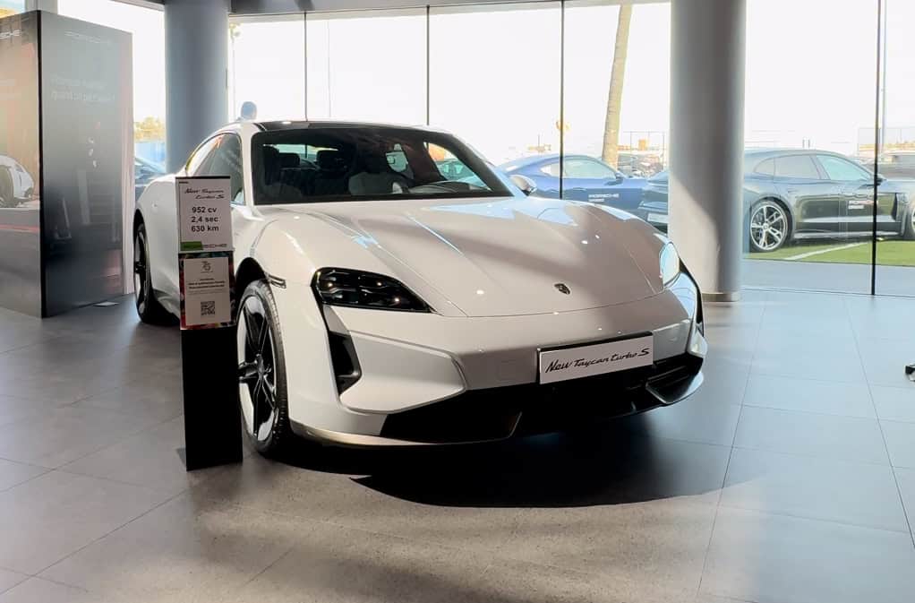 Lancement de la gamme Taycan actualisée au Maroc par Porsche Maroc, avec des performances accrues, une autonomie plus longue et des temps de recharge plus rapides. Célébration du 50e anniversaire de l'appellation Turbo, symbole de l'innovation et de la performance de Porsche.