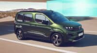 Découvrez le nouveau Peugeot Rifter, un ludospace haut de gamme alliant confort, modularité et design. Parfait pour les familles et les professionnels, il est équipé du Peugeot i-Cockpit et disponible en plusieurs finitions.