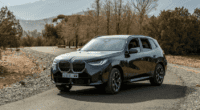 اكتشف الجيل الجديد من BMW X3! تجمع هذه السيارة الرياضية متعددة الاستخدامات بين التصميم الرياضي والتكنولوجيا المتطورة والراحة. اكتشف محركاتها وميزاتها الداخلية الجديدة