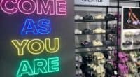 Crocs ouvre un nouveau magasin à Rabat ! Découvrez la nouvelle collection de chaussures confortables et tendance. Visitez le magasin Arribat Center pour une expérience shopping unique.