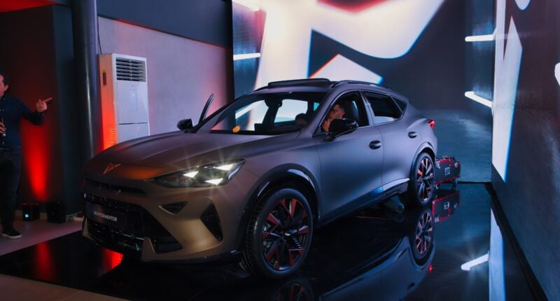 Découvrez le nouveau CUPRA Formentor, lancé au Maroc avec l'inauguration du showroom CUPRA Anfa. Design audacieux, performances et technologie de pointe.