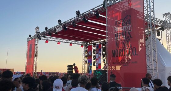 Méta description : مهرجان "كوكا كولا فود فستيفال" يحل بموروكو مول بالدار البيضاء مع عروض موسيقية لبيني آدم وستورمي، وعرض طهوي للشيف سيمو، والعديد من الأنشطة. اكتشفوا برنامج عطلة نهاية الأسبوع كاملاً.